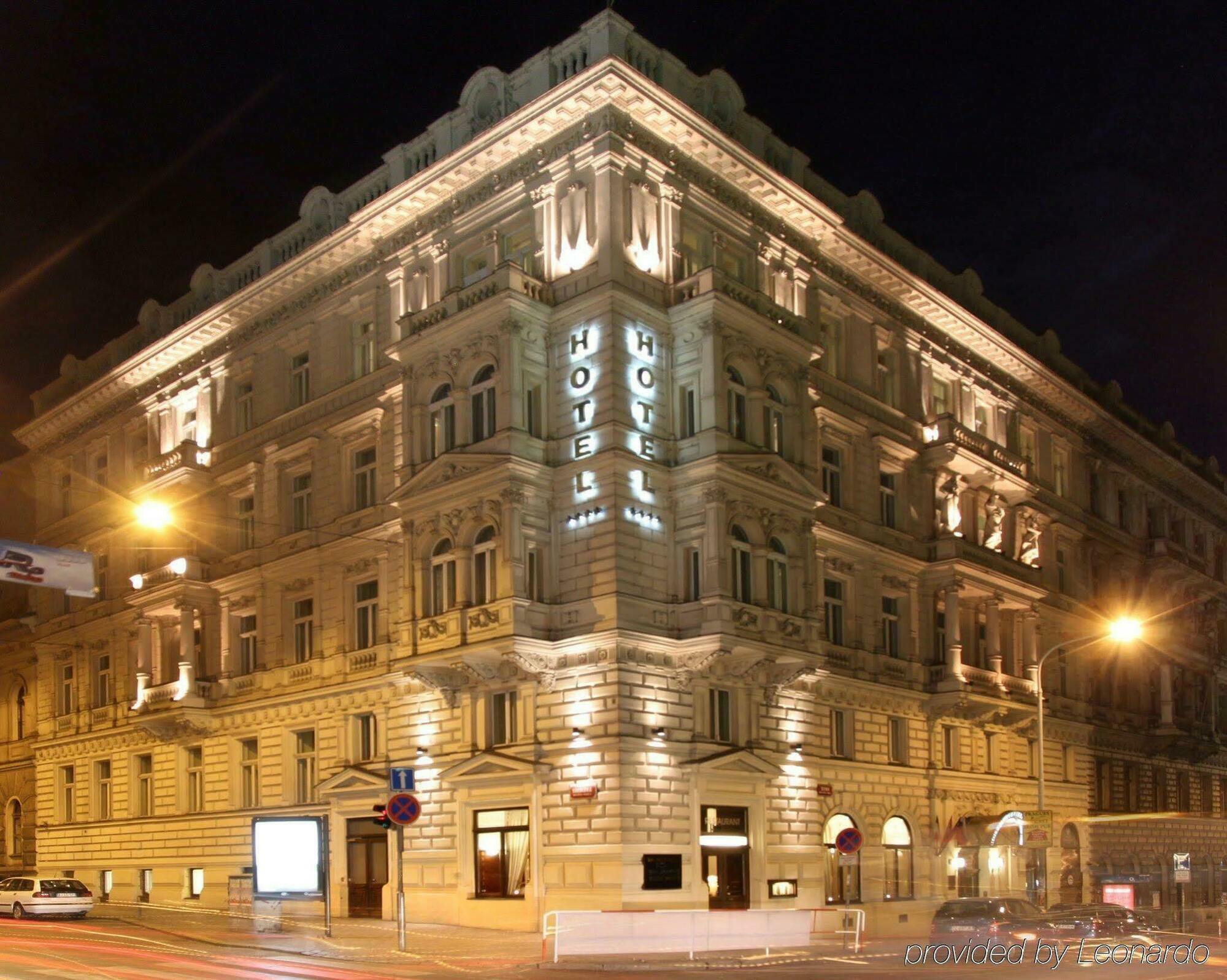 Boutique Hotel Seven Days Prague Exterior photo